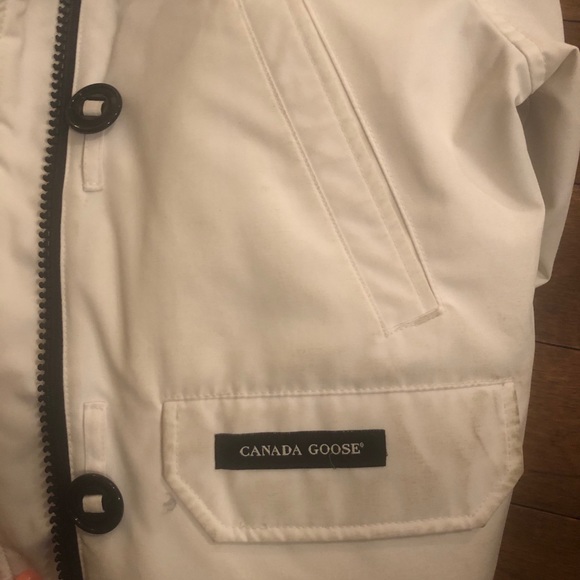 Authentic Canada Goose Bomber - Picture 8 of 11